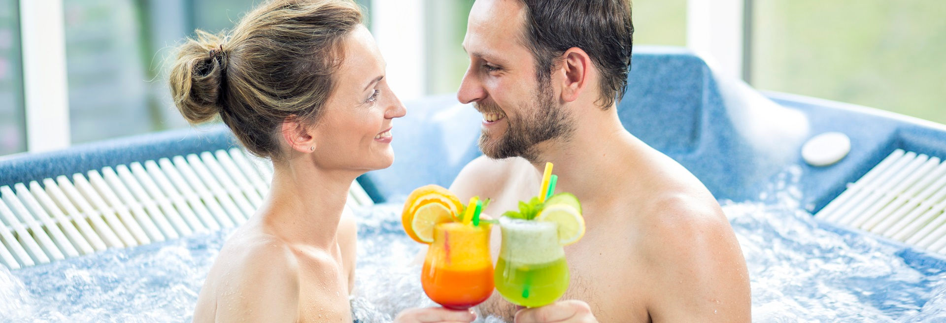 Schwimmbad und whirlpool im hotel DIANA Velké Losiny